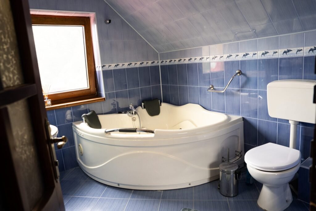 Galerie Baie cu cadă de colț, în Apartamentul Belvedere